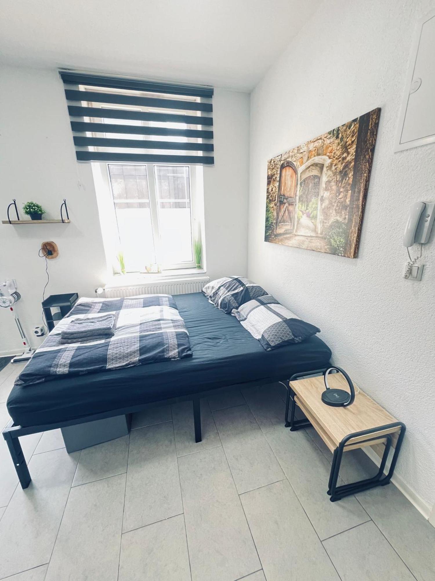 Traumhaftes 1-Zi Apartment Mit Gartennutzung Naehe Krefeld Hbf Exterior photo